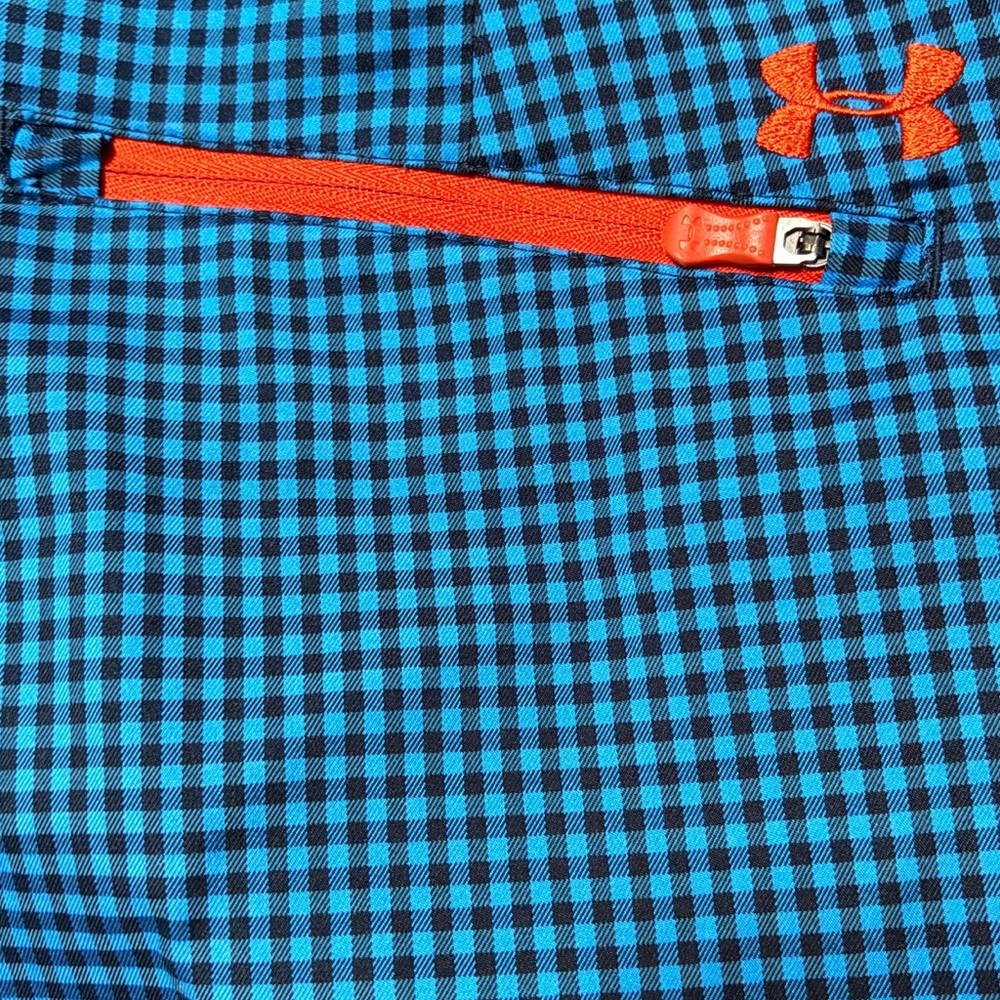 Like New Under Armour Golf DRI-FIT Blue and Black Checkered Shorts 34 - Picture 4 of 10